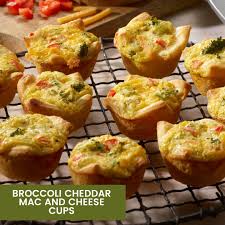 Panera Bread If Broccoli Cheddar Mac And Cheese Wasn T Delicious Enough Here S A Recipe On How To Make Them Into Bite Sized Cups You Know In Case You Re Out Of Clean Spoons