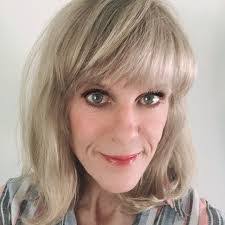 Keri Ward's Instagram, Twitter & Facebook