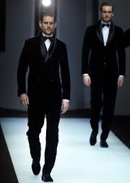 Trovalo in questi negozi, scegliendo tra corto, da cocktail o lungo e fatti consigliare. Abiti Da Cerimonia Il Perfetto Outfit Per Un Matrimonio D Inverno Cis