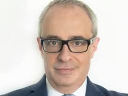 1 day ago · con un assessore alla sicurezza, il leghista massimo adriatici, per ora ai domiciliari per aver sparato, a suo dire per «errore» mentre cadeva dopo una spinta, ad un marocchino senzatetto di 39. H3tlbo3kg8sncm
