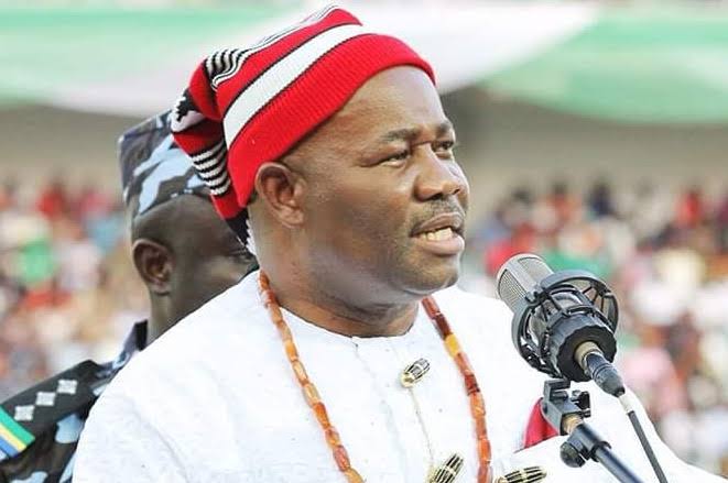 Godswill Akpabio detained by EFCC over alleged N108.1 billion fraud during his tenure as Akwa Ibom State Governor 2015 Premium Times