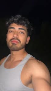 tuReyCarlos (@carlos.avila633)