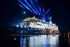 Mein Schiff 5 In Der Lubecker Bucht Getauft