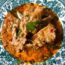 Hidangan yang sedap dimakan bersama lemang, ketupat. Empuknya Rendang Ayam Pencen Paling Sedap Pernah Dimasak Travelogwartawan