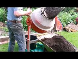 Selbstgebaute Kompostsiebtrommel Youtube In 2020 Cool Things To Buy Compost Edible Landscaping
