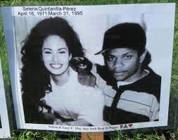 She was referred to as the mexican madonna. Dana On Twitter Ripselena Selena Quintanilla Perez Is Pictured Here With Eazy E She Passed Away 5 Days After Him And Was 23 Years Young It Has Also Been 25 Years Since Selena S Passing