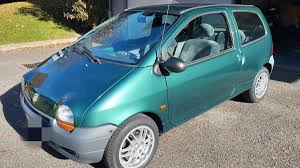 Image result for Vert Fonce 1995 Renault