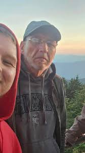 Missing Steve cloyd from Charlie Carson road Jonesborough Tennessee his  vehicle was found washed into the River he was dog was pulled from the  river he is still missing He has been