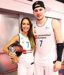 The player is dating his girlfriend anamaria goltes, a croatian model working for lisca, a lingerie company. Who Is Luka Doncic Dating Girlfriend Parents Ethnicity