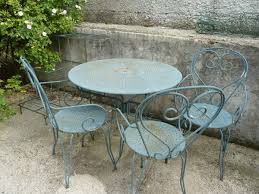 C'est un véritable point de mire sur chaque terrasse et dans tous les jardins. Table De Jardin Bois Et Fer Forge Novocom Top