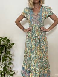 Bohemian Dress Womens Boho Floral Dress Boho Dress Midi Dress Maya Midi Dress In 2020 Boho Floral Dress Flowing Dresses Bohemian Dress