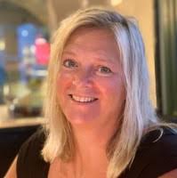 30+ Profile mit dem Suchbegriff „Moore“