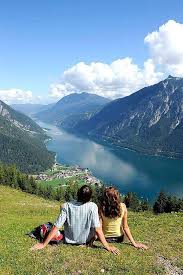 Der achensee ist über neun kilometer lang und befindet sich zwischen inn und isar. Blick Auf Den Achensee Mit Pertisau Wurde In Osterreich Aufgenommen Und Hat Folgende Stichworter Tirol Achensee Achensee Reiseziele Urlaub Reisen