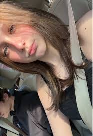 Shea Burnett's Instagram, Twitter & Facebook