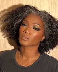 We are so excited to have actress/writer Yolonda Ross joining us as the  Host for our "Fashion's Night Out"
