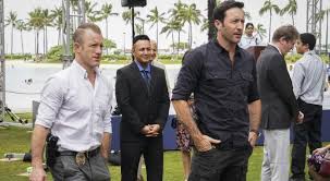 Steve mcgarrett (alex o'loughlin) comes to hawaii to avenge his father's death, but when the governor offers his own task force, he accepts. Keine 11 Staffel Hawaii Five 0 Endet Im April