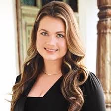 Kelsey Farrell's Instagram, Twitter & Facebook