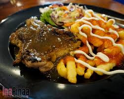 This hainanese chicken chop recipe belongs to the eng family who previously used to manage the rest house for more than 5 decades. Makan Petang Bersama Restoran Lapako Tanjung Malim Iafoodhunter