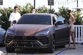 Kendall jenner and devin booker were frequently spotted spending time together over the summer, though neither had previously publicly confirmed their relationship. Devin Booker Suggests He S Still Going Strong With Kendall Jenner Aktuelle Boulevard Nachrichten Und Fotogalerien Zu Stars Sternchen