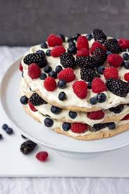 Pin By Resi Insaniputri On Desserts In 2020 Dacquoise Recipe Dacquoise Mascarpone Recipes