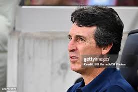 328 Bill Emery Stock Photos, High-Res Pictures, and Images