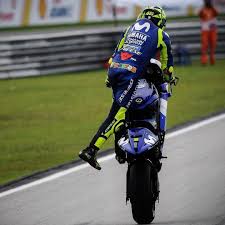 Wheelie From Valeyellow46 Follow Me For More Info Valerossiyellow46 2 Motogp Valentino Rossi Valentino Rossi 46 Valentino Rossi