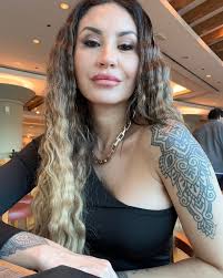 Mel Alvarez (@soymelialvarez) • Instagram photos and videos