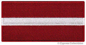 A capital da união europeia é bruxelas e sua bandeira é azul com doze estrelas douradas. Letonia Bandeira Bordado Iron On Patch Emblema Letas Ebay