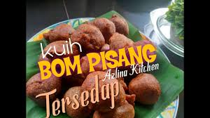 Kuih bom pisang ni ada juga yang panggil cekodok. Kuih Bom Pisang Cepat Mudah Sedap Trending Youtube