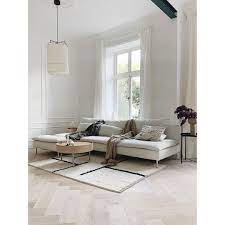 I L On Instagram Light And Airy Das Heutige Thema Der 30dayhomelove Challenge Lautet Lightandairy Helle Farbtone U Wohnzimmer Sofa Haus Haus Deko