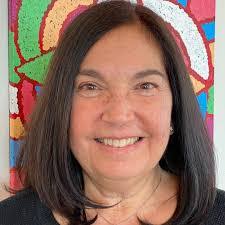 Tara Goldstein's Instagram, Twitter & Facebook