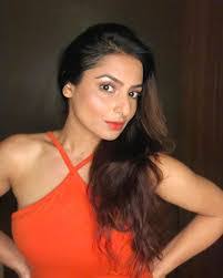 Rushita Singh's Instagram, Twitter & Facebook