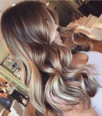 22 Ombre Haare Von Blond Bis Dunkelbraun Haare Balayage Balayage Frisur Ombre Haare