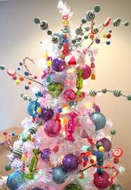 Create these whimsical christmas strings and note that if you lack some of the elements we are you will also be able to do this christmas decoration and repeat it easily. 23 Whimsical Christmas Trees And Tree Decor Ideas Digsdigs