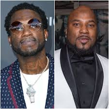 It's a versus game, you start both with 1000 health points (hp), each cards have a max of 100 battle points (bp). Gucci Mane Taunts Jeezy Ahead Of Verzuz Battle With Meme About His Dead Friend Fans React