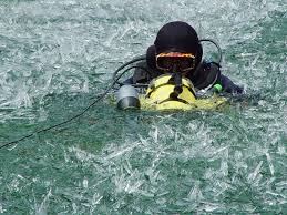 Nuclear subs of this time used, without exception (well one would be the ohio ssbn). Scuba Diving Gloves For Cold Water Diversdock
