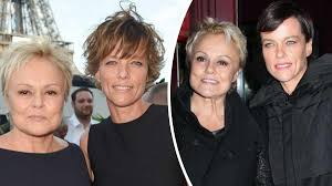 Muriel Robin L Humoriste Se Marie Discretement Avec Anne Le Nen Chez Line Renaud