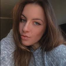 Emily Kyte's Instagram, Twitter & Facebook