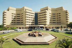 تضم جامعة الملك عبد العزيز العديد من المراكز البحثية والعلمية التي تدعم نشاط الجامعة: Ù…Ù†Ø­Ø© Ø¬Ø§Ù…Ø¹Ø© Ø§Ù„Ù…Ù„Ùƒ Ø¹Ø¨Ø¯Ø§Ù„Ø¹Ø²ÙŠØ² Ù„ØºÙŠØ± Ø§Ù„Ø³Ø¹ÙˆØ¯ÙŠÙŠÙ† 2021 Ù…Ù…ÙˆÙ„Ø© Ø¨Ø§Ù„ÙƒØ§Ù…Ù„
