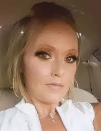 Anna Eady's Instagram, Twitter & Facebook