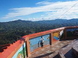 View toward el peñón de guatapé. File El Penon De Guatape Jpg Wikimedia Commons