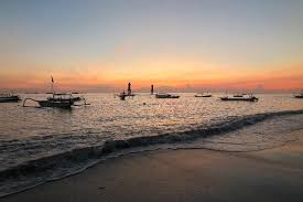 Check spelling or type a new query. Keseruan Menyaksikan Matahari Terbit Di Pantai Sanur Bali Travel Tempo Co
