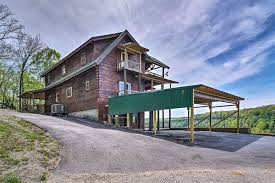 Dale hollow dam and lake was completed in 1943. Spacious Cabin On Dale Hollow Lake W Hot Tub Has Waterfront And Internet Access Updated 2021 Tripadvisor Albany Vacation Rental