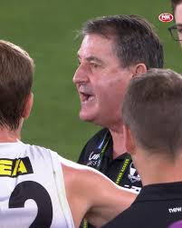 Ross Lyon applauded for huge spray