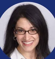 Heather Field's Instagram, Twitter & Facebook