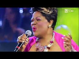 Halleluiah Cheryl Porter Raiuno Una Voce Per Padre Pio Youtube