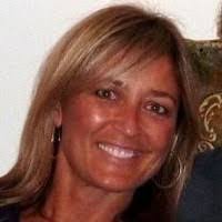 Sharon Vandenberg's Instagram, Twitter & Facebook