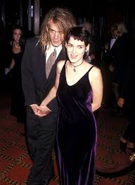 The most common winona ryder 90's material is plastic. 12 Grunde Warum Winona Ryder In Den 90er Jahren Herrschte
