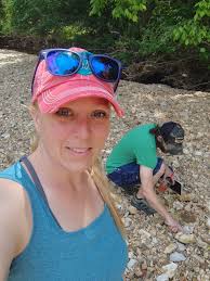 Woman seeking female friends in south county area