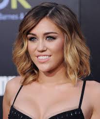 Can Ombre Hair Color Work On Short Hair Come See For Yourself Mit Bildern Frisuren Trendige Haarfarben Haarfarben